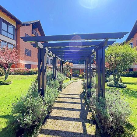 Aconchegante Apto 3 Dorm. Com Piscina Aquecida กรามาโด ภายนอก รูปภาพ